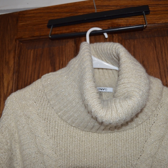 DKNYC Cowl Neck Sweater - M - Picture 3 of 4